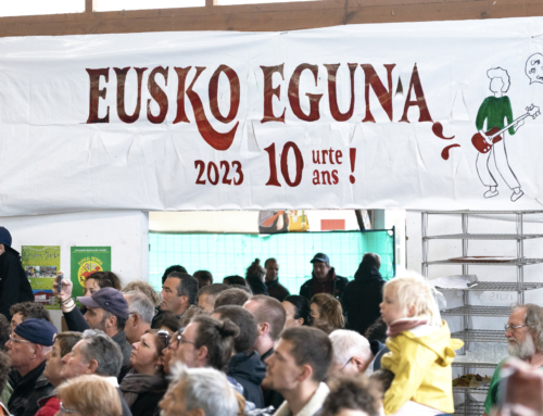 Eusko Eguna : 1500 personnes à Espelette pour les 10 ans de l’Eusko, et des annonces !